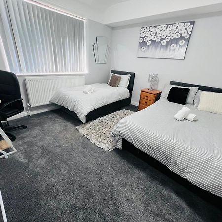 Cosy House Trafford マンチェスター エクステリア 写真