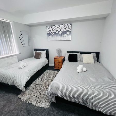 Cosy House Trafford マンチェスター エクステリア 写真