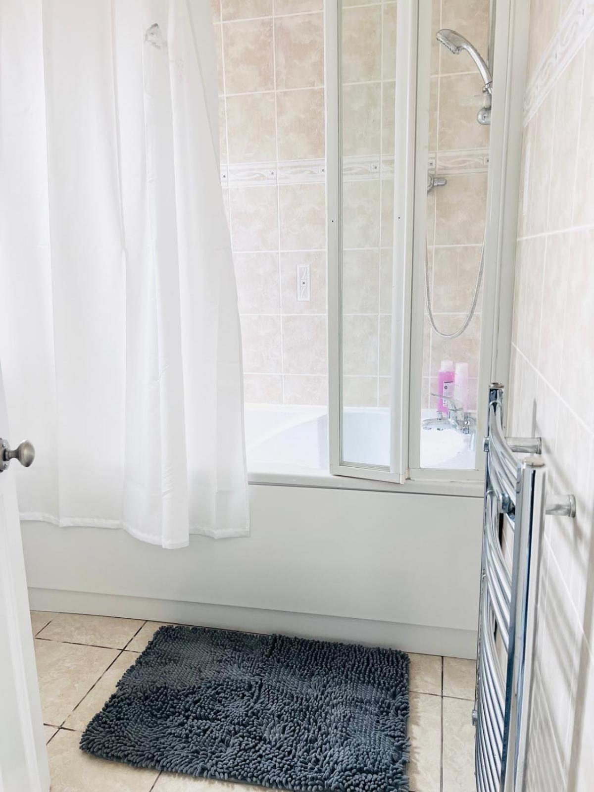 Cosy House Trafford マンチェスター エクステリア 写真